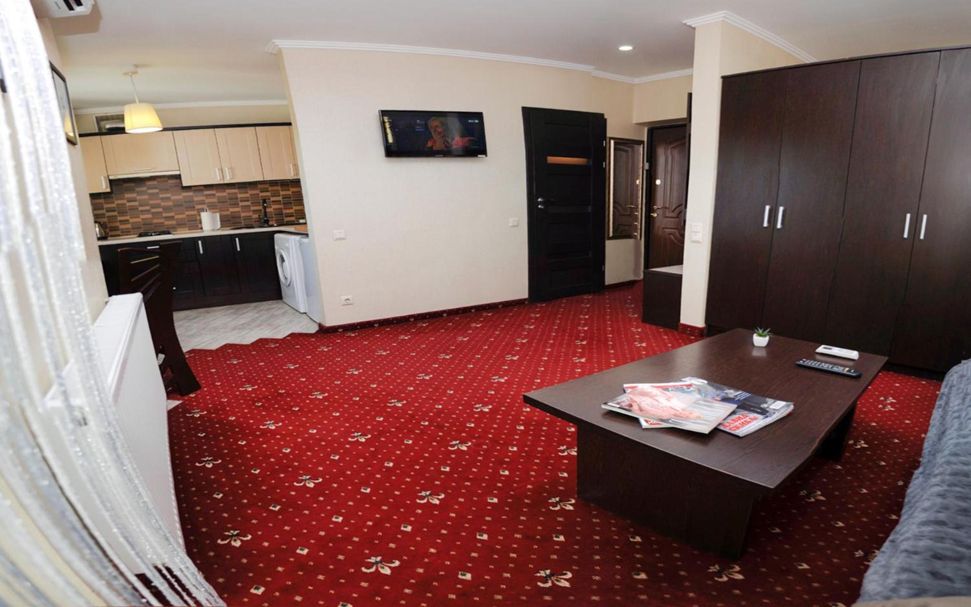 Apartments On Zaliznychna 49 Ивано-Франковск Номер фото