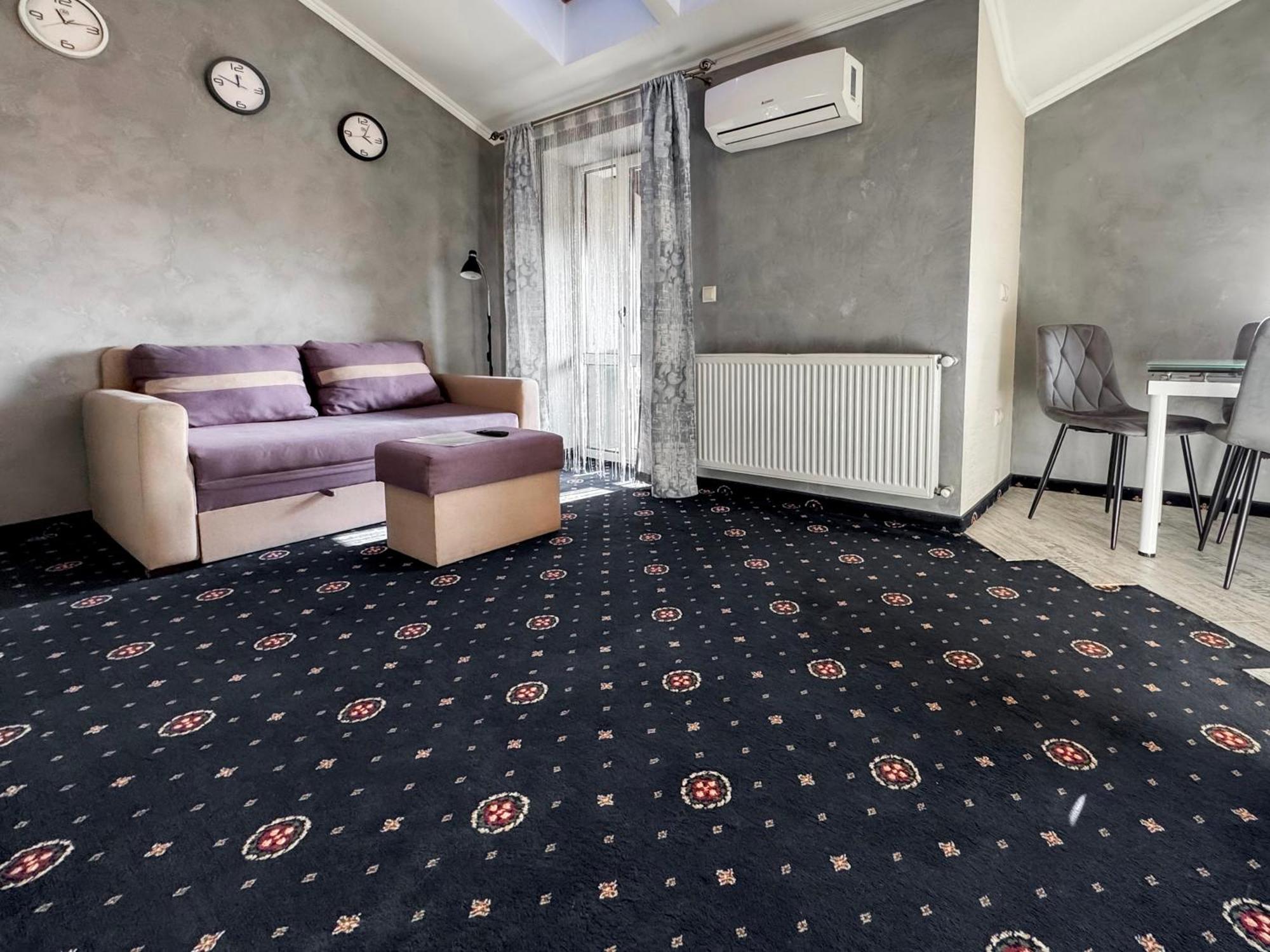 Apartments On Zaliznychna 49 Ивано-Франковск Экстерьер фото