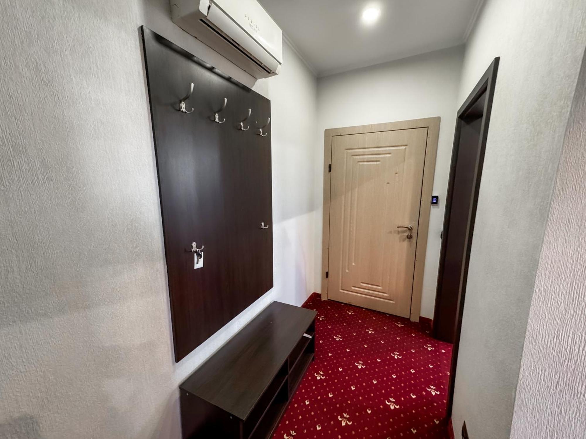 Apartments On Zaliznychna 49 Ивано-Франковск Экстерьер фото