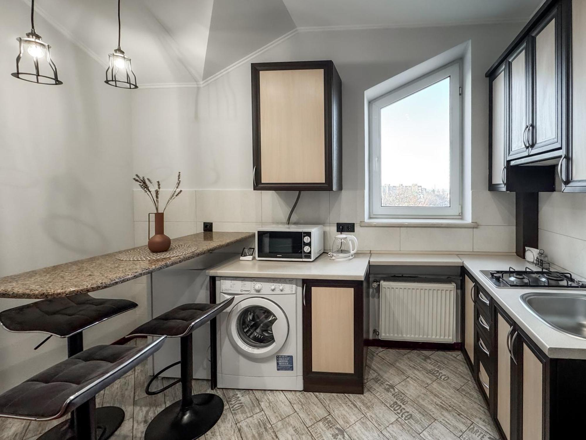 Apartments On Zaliznychna 49 Ивано-Франковск Экстерьер фото