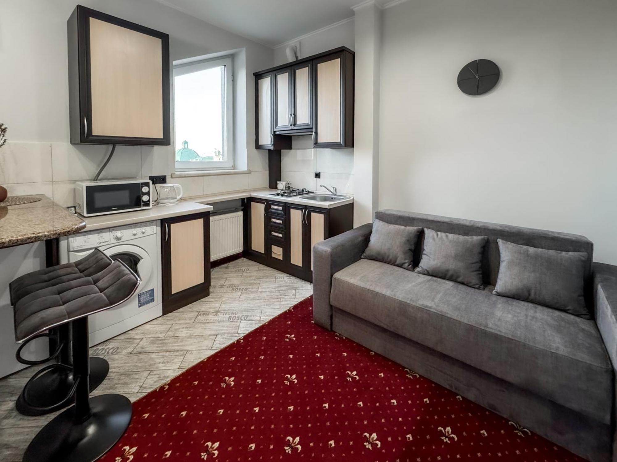 Apartments On Zaliznychna 49 Ивано-Франковск Экстерьер фото