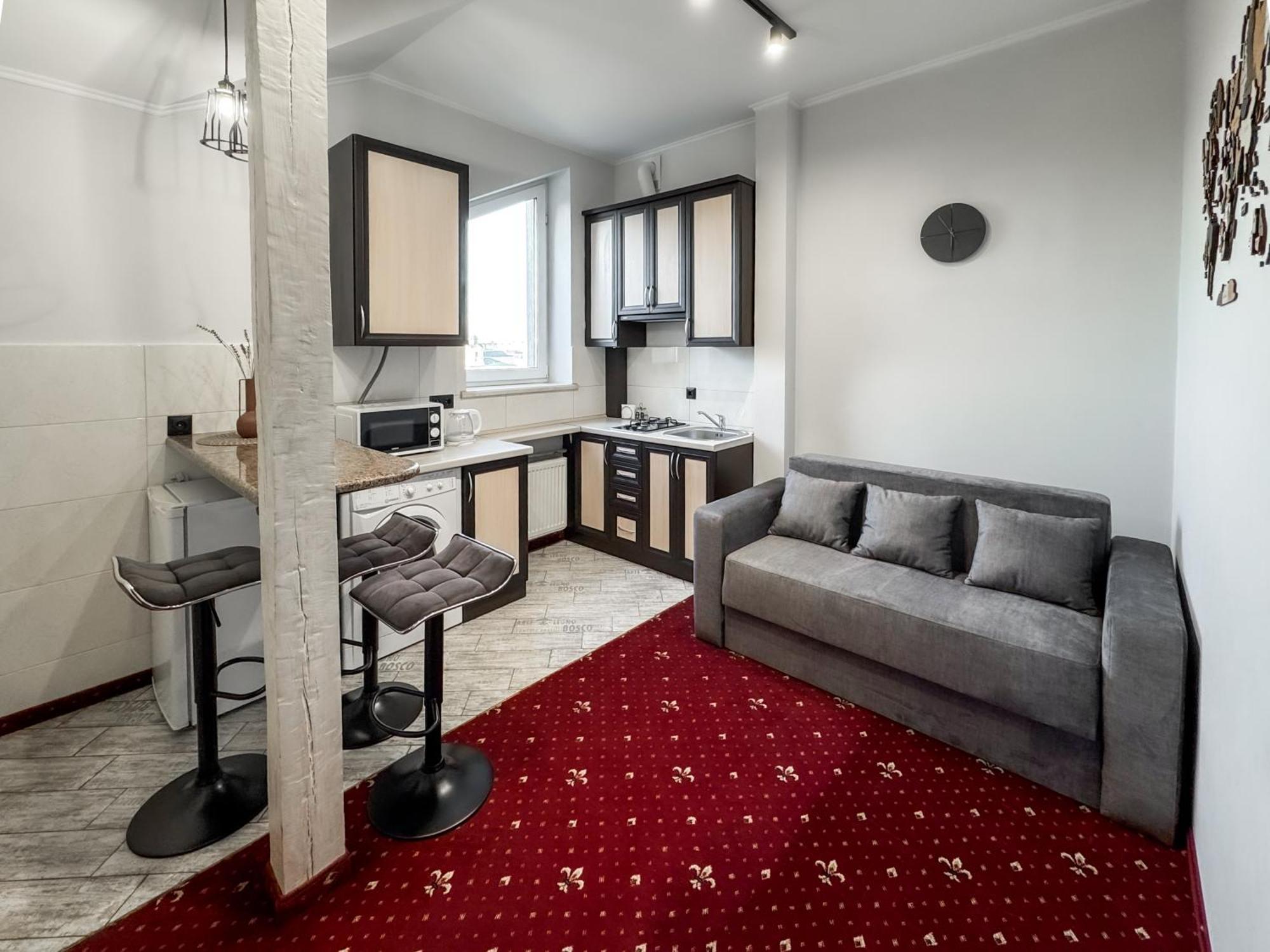 Apartments On Zaliznychna 49 Ивано-Франковск Экстерьер фото